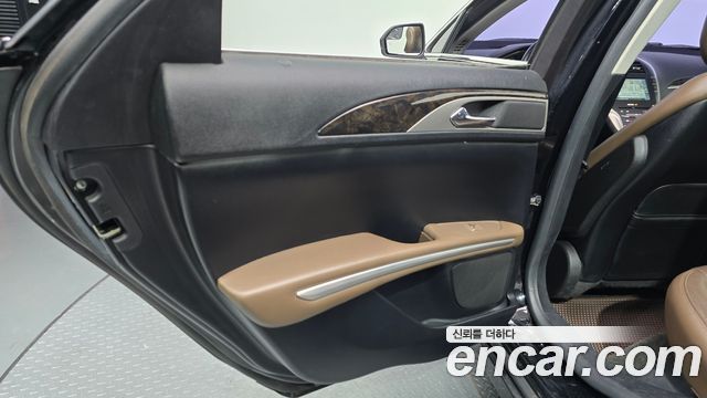 Lincoln MKZ 2.0 AWD 2nd 2016 — фото 25