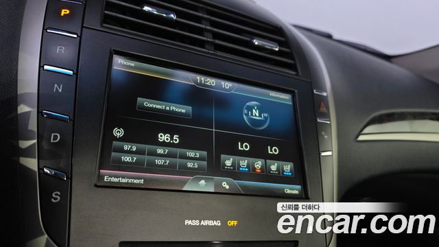 Lincoln MKZ 2.0 AWD 2nd 2016 — фото 30