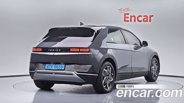 Hyundai Ioniq 5 Long range Exclusive 2023 — фото 2