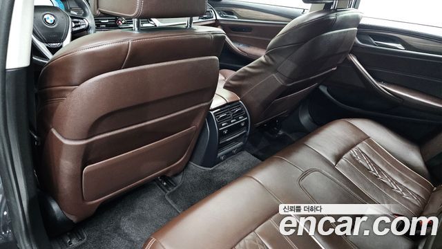 BMW 5 Series (G30) 520d xDrive Luxury Plus 2018 — фото 29