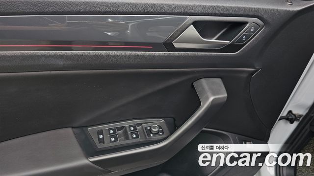 Volkswagen T-Roc 2.0 TDI Prestige 2021 — фото 19