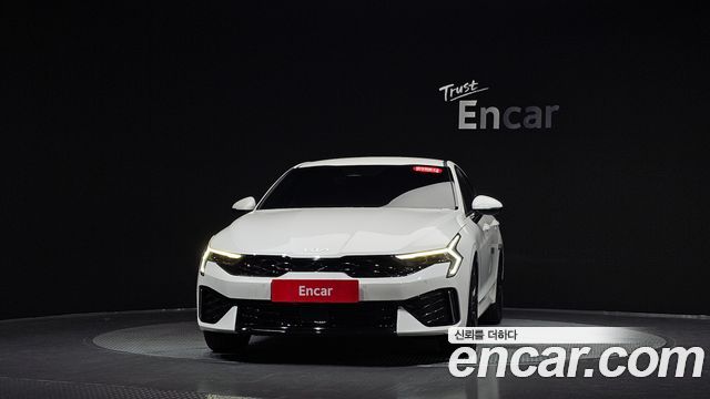 Kia K5 (III) 2.0 Noblesse 2025 — фото 3