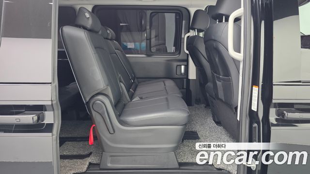 Hyundai Staria L3.5 Tourer 9-Seater Modern 2023 — фото 12
