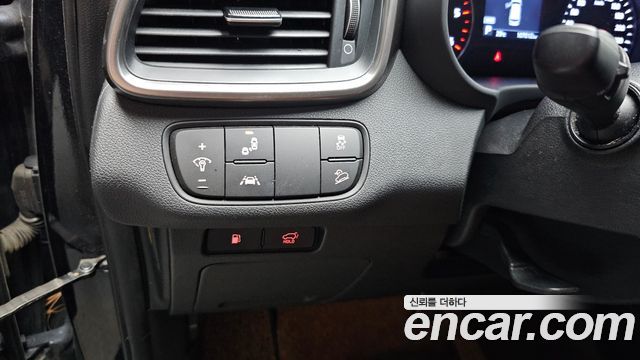 Kia Sorento Diesel 2.0 2WD Marster 2020 — фото 31