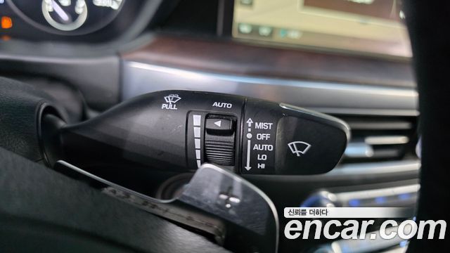 Genesis G90 5.0 AWD Limousine Prestige 2019 — фото 28