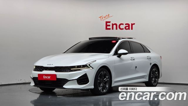 Kia K5 (III) 2.0 Noblesse 2023 — фото 1