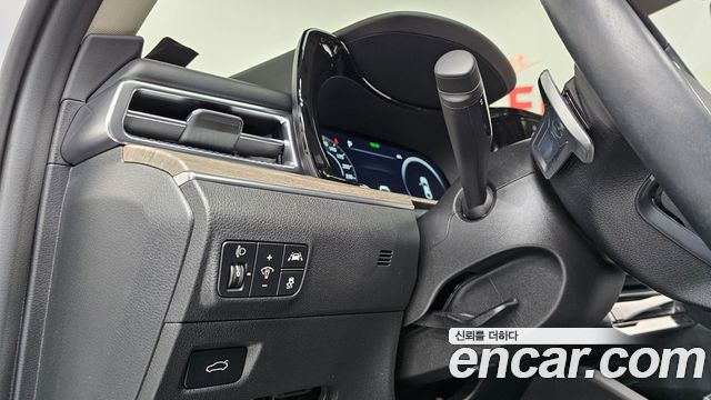 Kia K5 (III) 2.0 Noblesse 2023 — фото 30