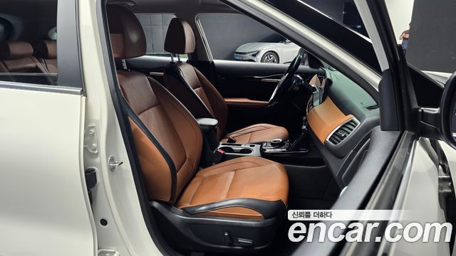 Kia Seltos Gasoline 1.6 Turbo 2WD Signature 2023 — фото 10