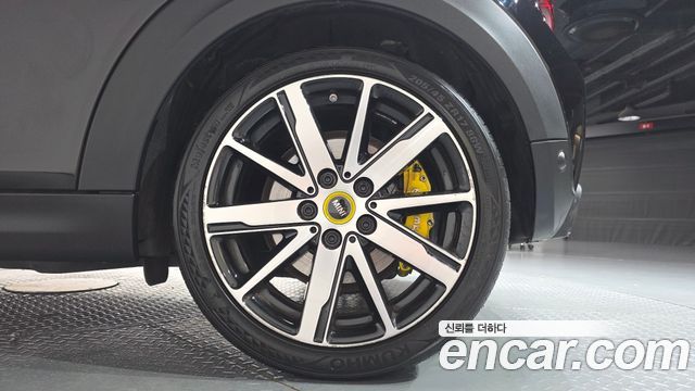 MINI Cooper Electric SE Classic 3rd 2022 — фото 21
