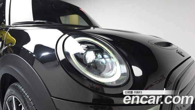 MINI Cooper Electric SE Classic 3rd 2022 — фото 22