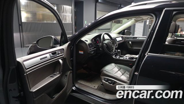Volkswagen Touareg V6 3.0 TDI Bluemotion 7P5 2016 — фото 10