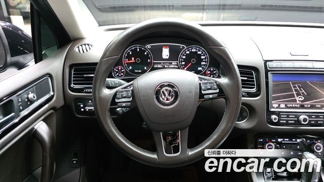 Volkswagen Touareg V6 3.0 TDI Bluemotion 7P5 2016 — фото 13