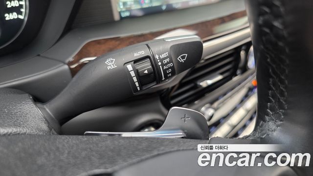 Genesis EQ900 3.8 GDI AWD Luxury 2016 — фото 16