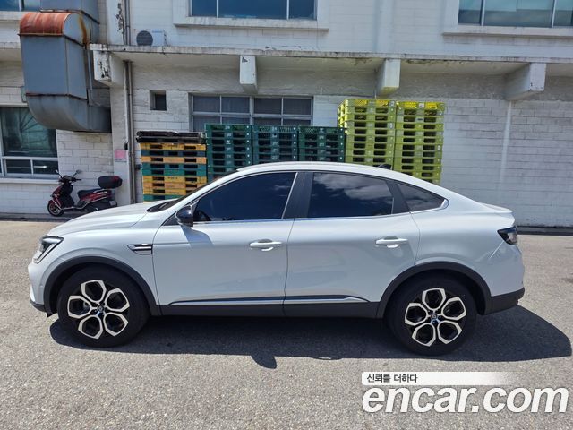 Renault Korea Arkana 1.6 E-TECH Iconic 2026 — фото 14