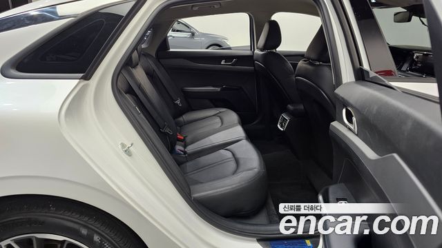 Kia K5 (III) 2.0 LPI(Renter car) Trandy 2023 — фото 11