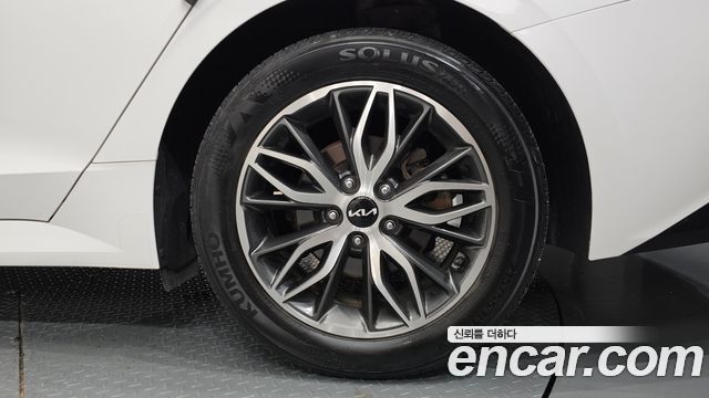 Kia K5 (III) 2.0 LPI(Renter car) Trandy 2023 — фото 21