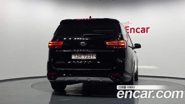 Kia Carnival 9-Seater Noblesse Special 2019 — фото 4