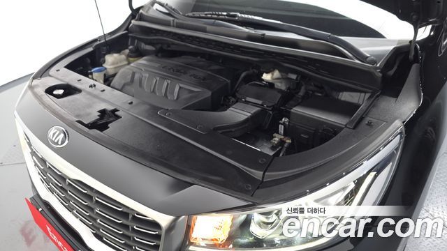 Kia Carnival 9-Seater Noblesse Special 2019 — фото 6