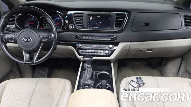 Kia Carnival 9-Seater Noblesse Special 2019 — фото 7