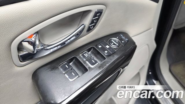 Kia Carnival 9-Seater Noblesse Special 2019 — фото 13