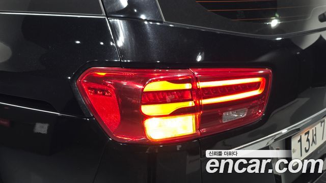 Kia Carnival 9-Seater Noblesse Special 2019 — фото 23