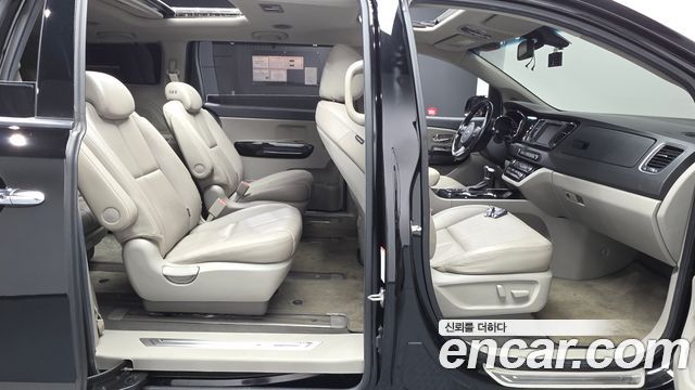 Kia Carnival 9-Seater Noblesse Special 2019 — фото 26