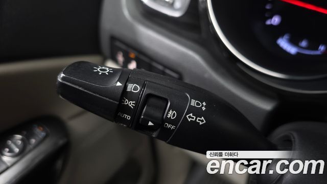 Kia Carnival 9-Seater Noblesse Special 2019 — фото 28