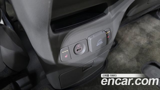 Kia Carnival 9-Seater Noblesse Special 2019 — фото 31