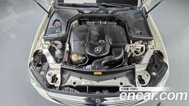 Mercedes-Benz E-Class (W213) E220d Exclusive 2018 — фото 6