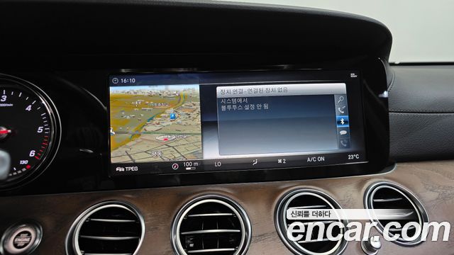 Mercedes-Benz E-Class (W213) E220d Exclusive 2018 — фото 14