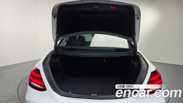 Mercedes-Benz E-Class (W213) E220d Exclusive 2018 — фото 20