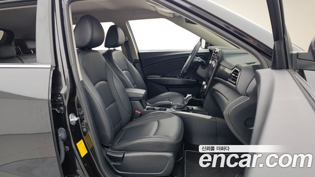 KG Mobility (SsangYong) Very New Tivoli Gasoline 1.5 2WD V3 2022 — фото 11