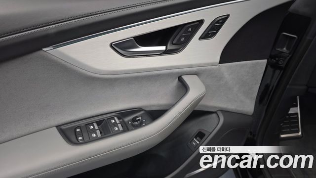 Audi Q8 (4M) 55 TFSI Quattro Premium 2023 — фото 14