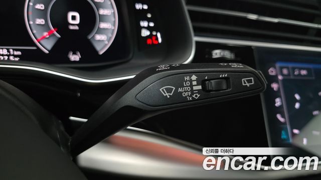 Audi Q8 (4M) 55 TFSI Quattro Premium 2023 — фото 15