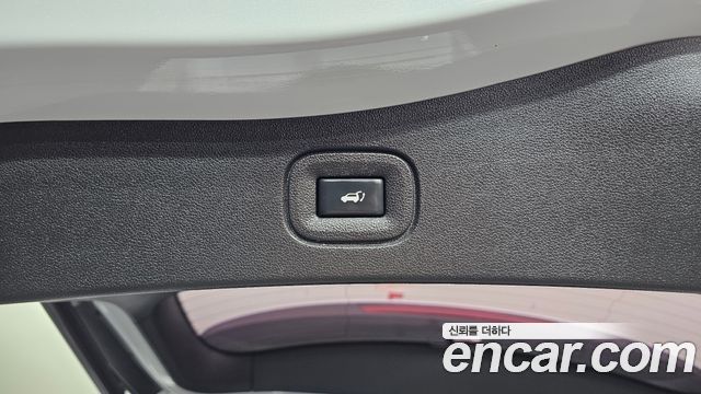 Renault Korea QM6 2.0 GDe PREMIERE 2WD 2022 — фото 17