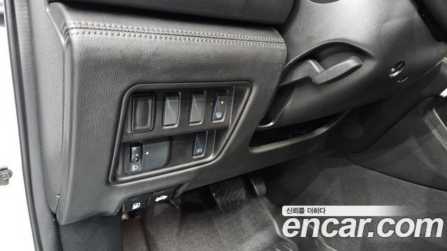 Renault Korea QM6 2.0 GDe PREMIERE 2WD 2022 — фото 20