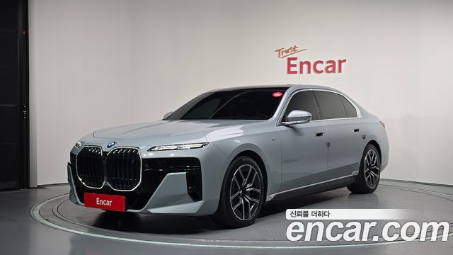 BMW i7 (G70) xDrive 60 M sport