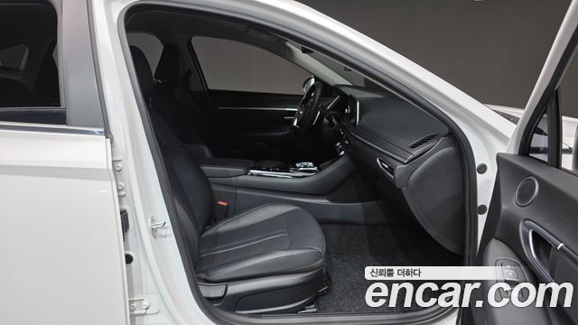 Hyundai Sonata (DN8) 2.0 Premium 2020 — фото 10