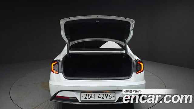 Hyundai Sonata (DN8) 2.0 Premium 2020 — фото 20