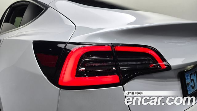 Tesla Model 3 Long Range AWD 2020 — фото 23