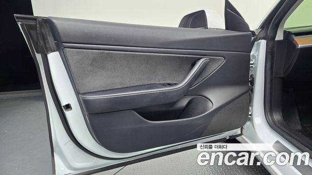 Tesla Model 3 Long Range AWD 2020 — фото 24