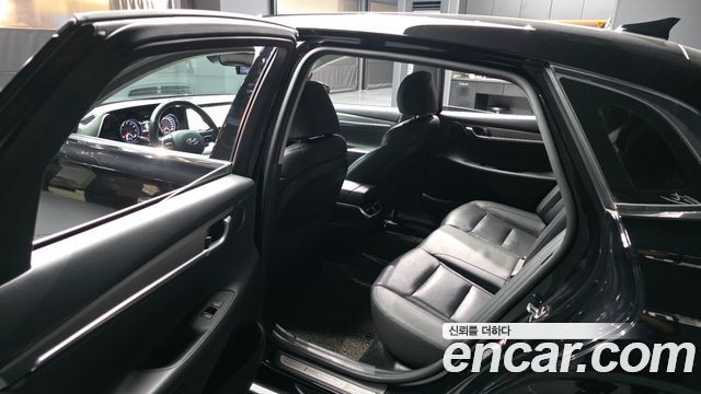Hyundai Grandeur (IG) 2.5 Premium Choice 2020 — фото 26