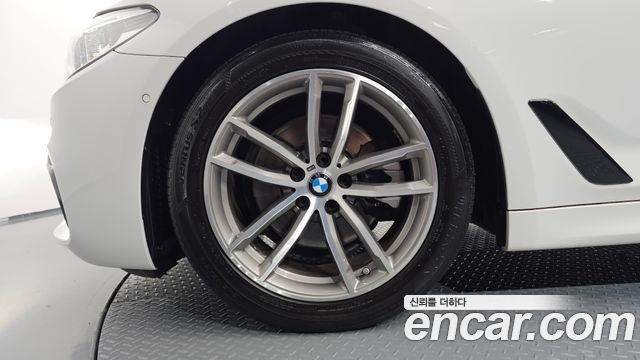 BMW 5 Series (G30) 520d M Sport Package Plus 2017 — фото 5