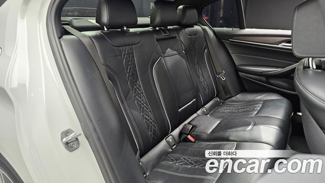 BMW 5 Series (G30) 520d M Sport Package Plus 2017 — фото 11