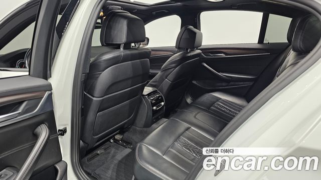 BMW 5 Series (G30) 520d M Sport Package Plus 2017 — фото 12