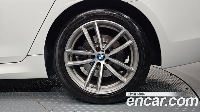 BMW 5 Series (G30) 520d M Sport Package Plus 2017 — фото 21