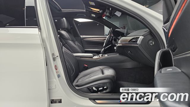 BMW 5 Series (G30) 520d M Sport Package Plus 2017 — фото 26