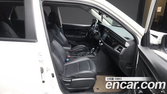 KG Mobility (SsangYong) Beautiful Korando Diesel 1.6 2WD C5 2022 — фото 11