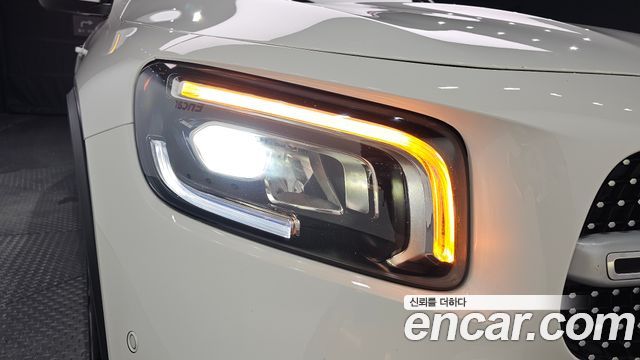Mercedes-Benz GLB-Class (X247) GLB250 4MATIC 2021 — фото 22