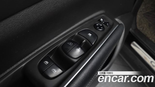 Renault Korea QM6 Diesel 2WD RE Signature 2019 — фото 28